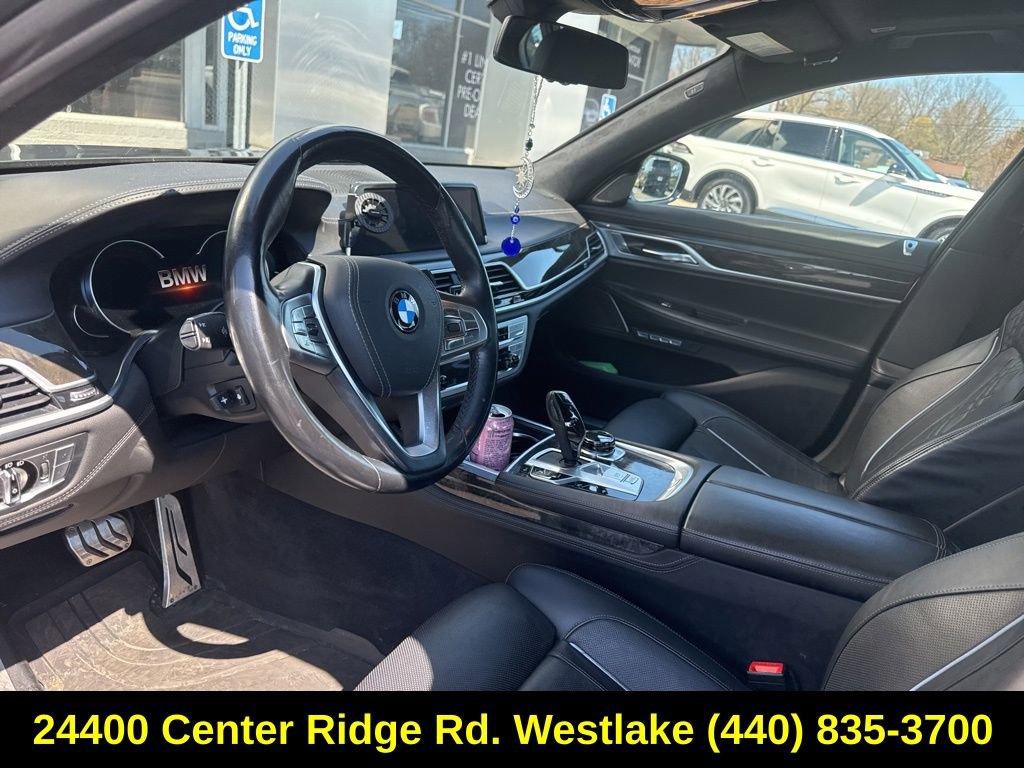 Used 2017 BMW 750i xDrive AWD/4WD image 12