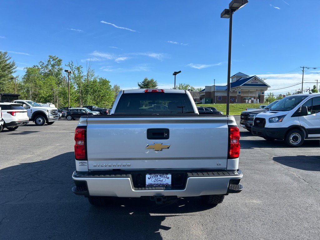 Used 2018 Chevrolet Silverado 1500 LT w/ All Star Edition image 13