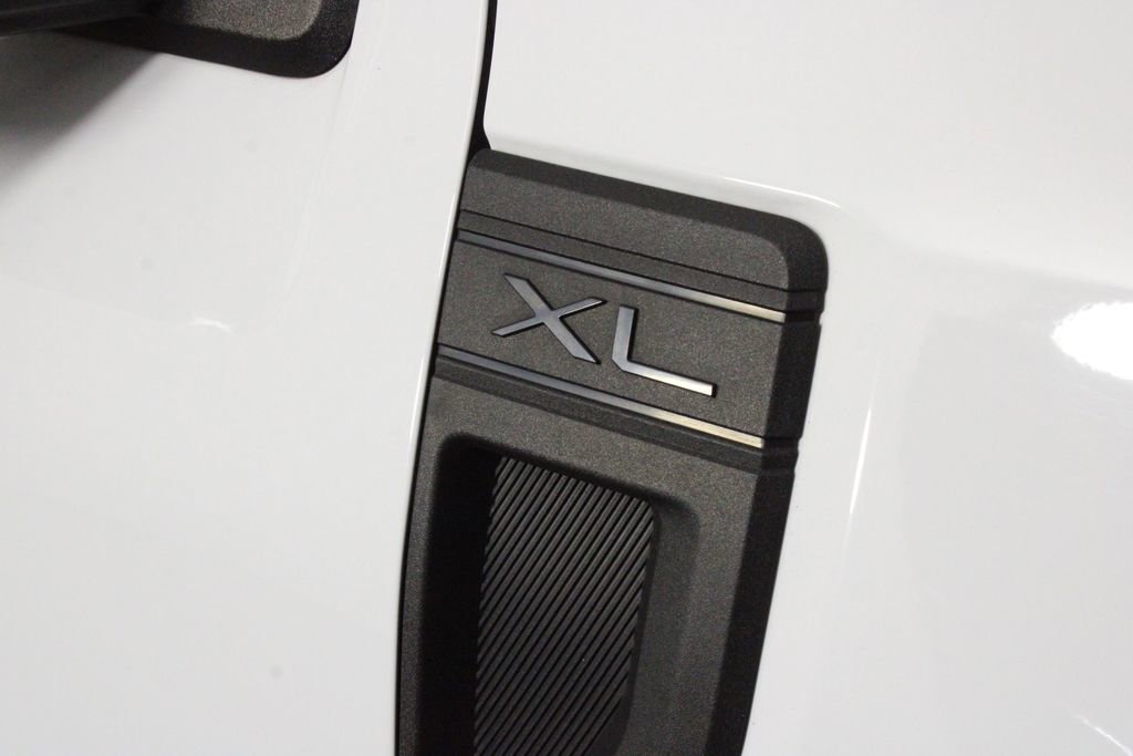 Used 2022 Ford Maverick XL image 40