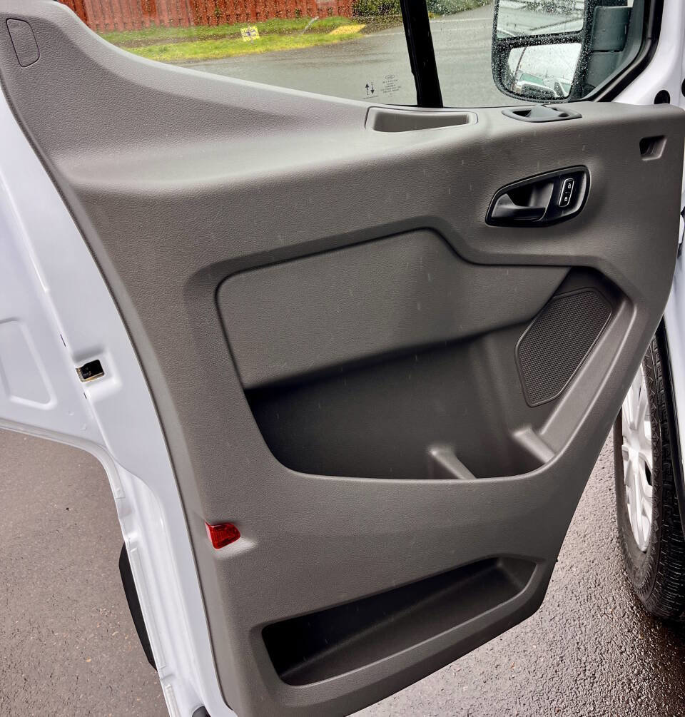 Used 2023 Ford Transit 350 XLT image 14