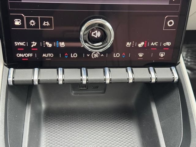 Used 2026 GMC Terrain Denali AWD/4WD image 20