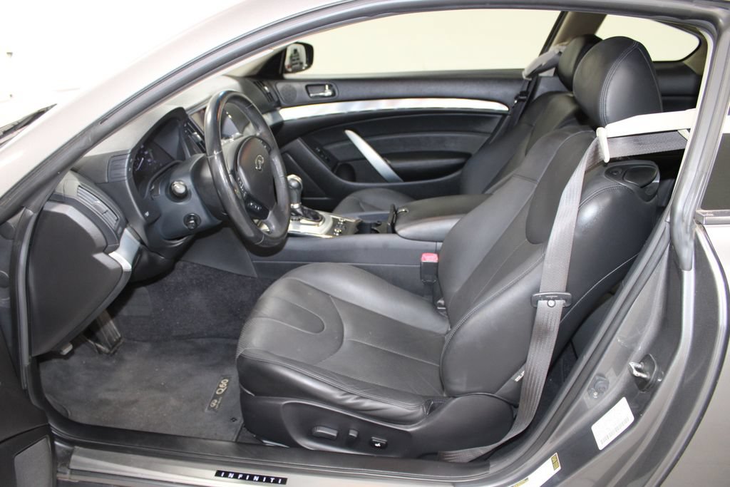 Used 2015 INFINITI Q60 AWD Coupe w/ Premium Package image 16