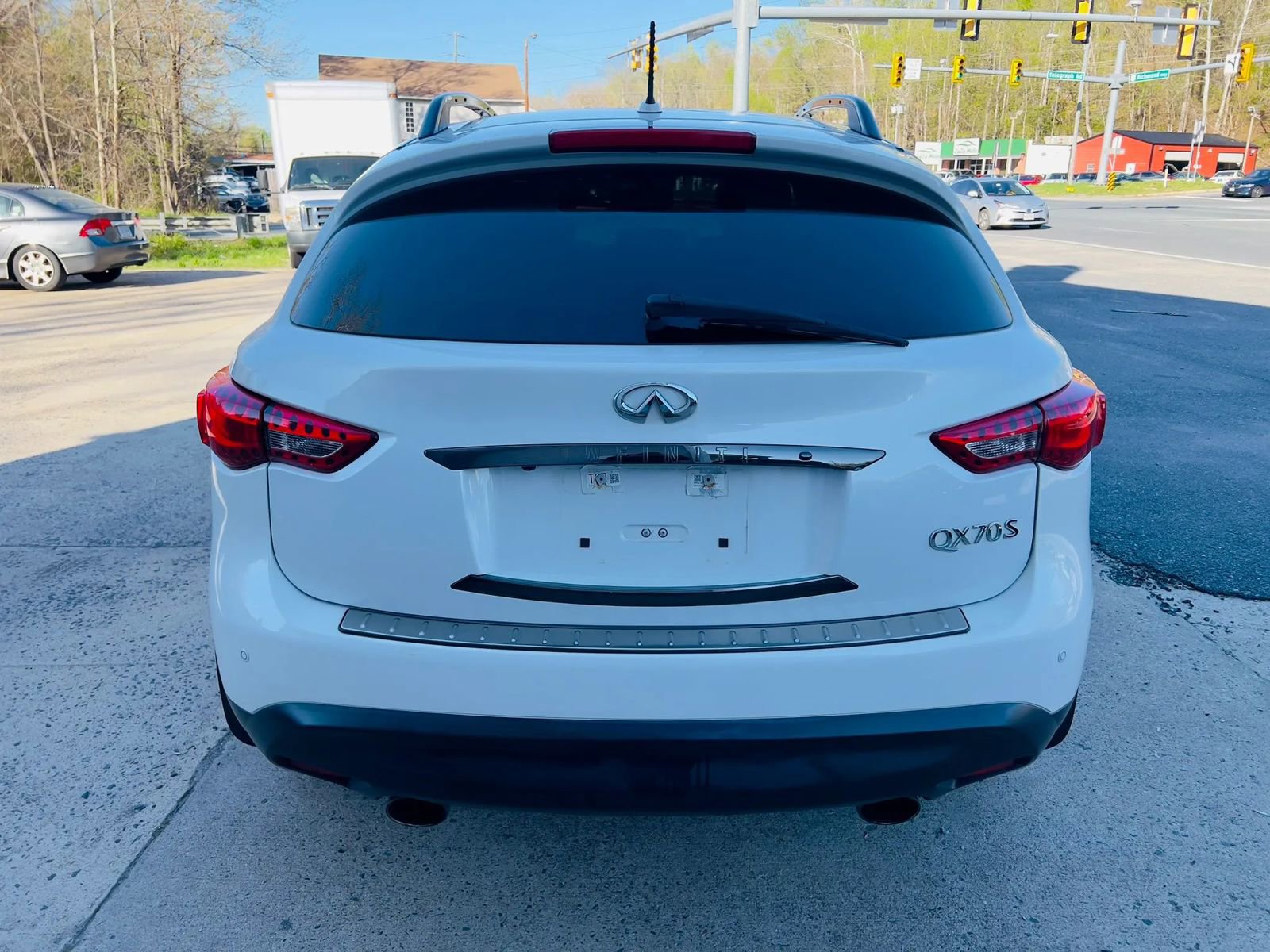 Used 2015 INFINITI QX70 3.7 image 5