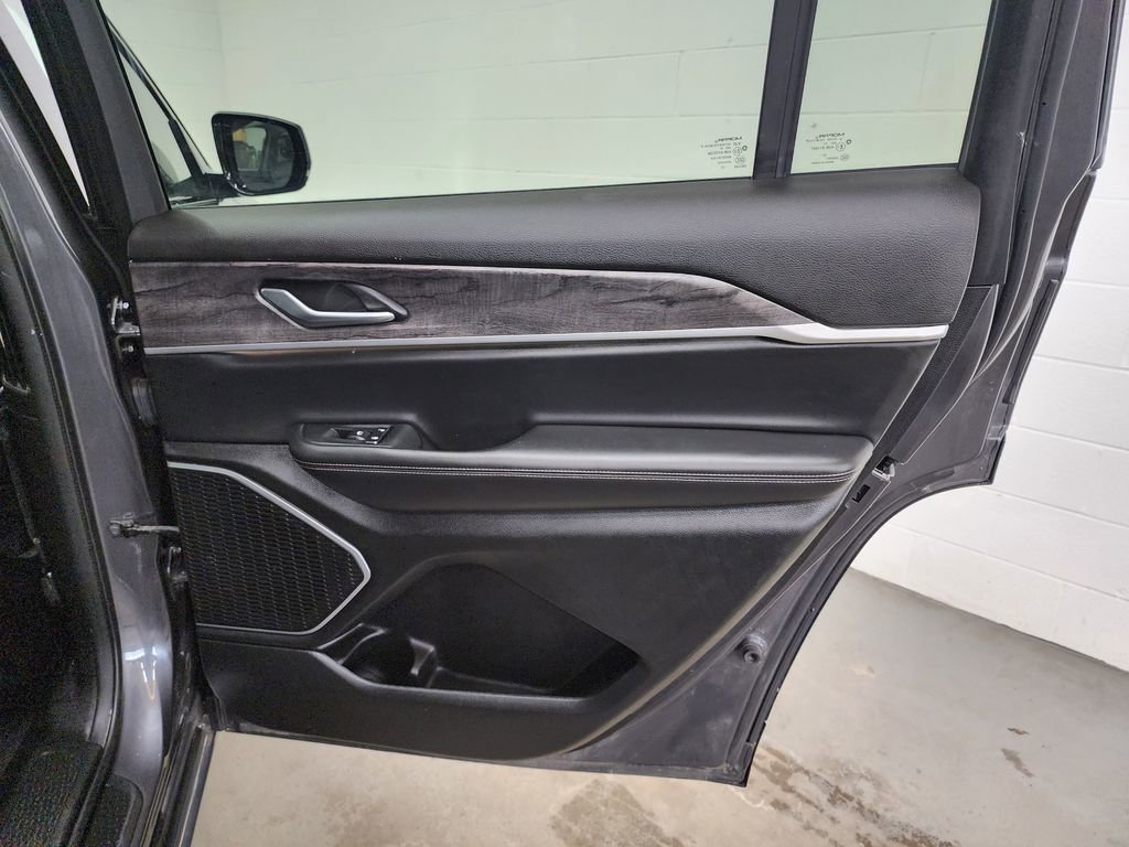 Used 2022 Jeep Grand Cherokee L Limited w/ MOPAR Finishing Package image 30