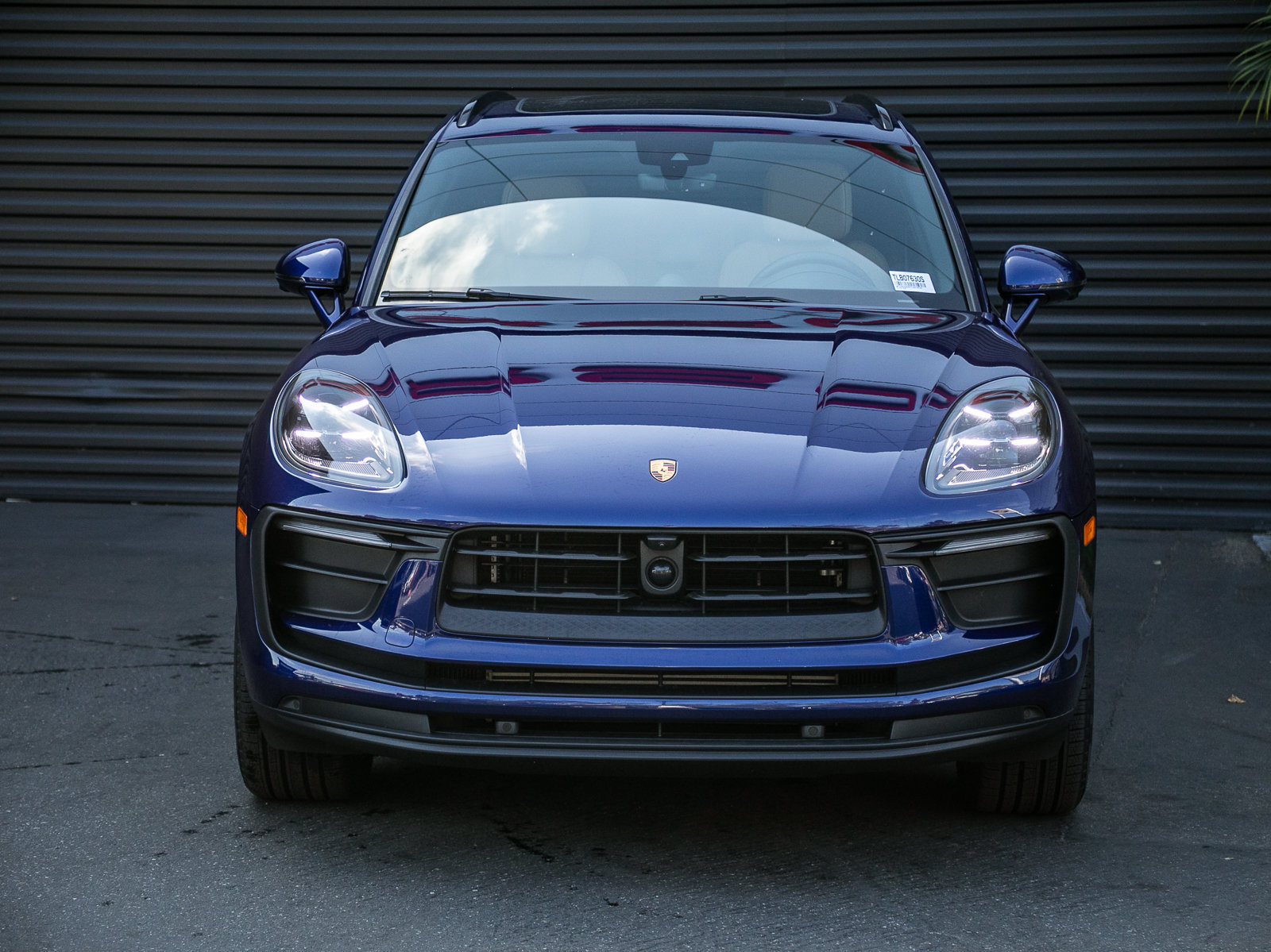 Certified 2026 Porsche Macan AWD/4WD image 6
