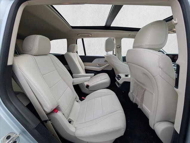 Used 2024 Mercedes-Benz GLS 450 4MATIC image 21