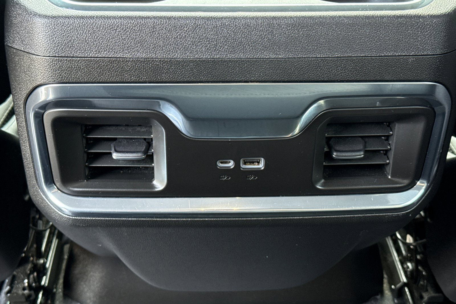 Used 2023 Chevrolet Silverado 1500 LTZ AWD/4WD image 16