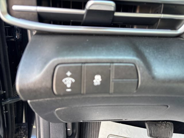 Used 2024 Hyundai Elantra Limited FWD image 45