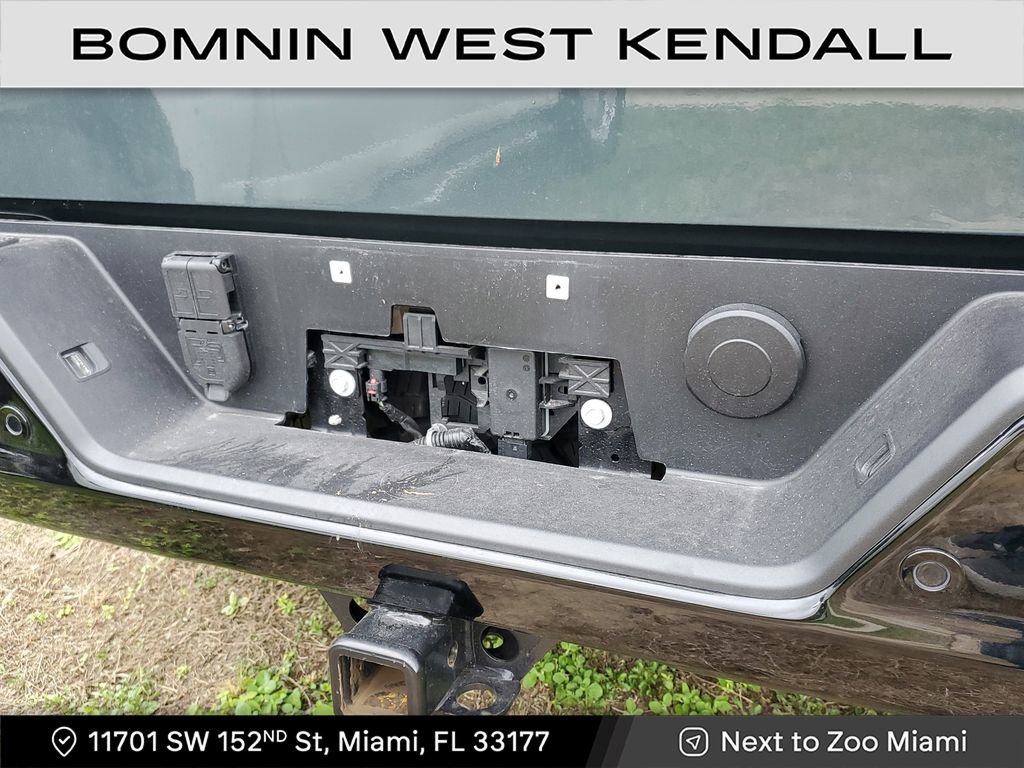 Used 2025 Chevrolet Silverado 1500 ZR2 w/ Technology Package image 11