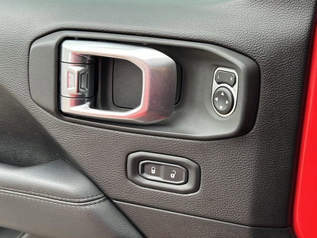 Used 2019 Jeep Wrangler Unlimited Sahara AWD/4WD image 20