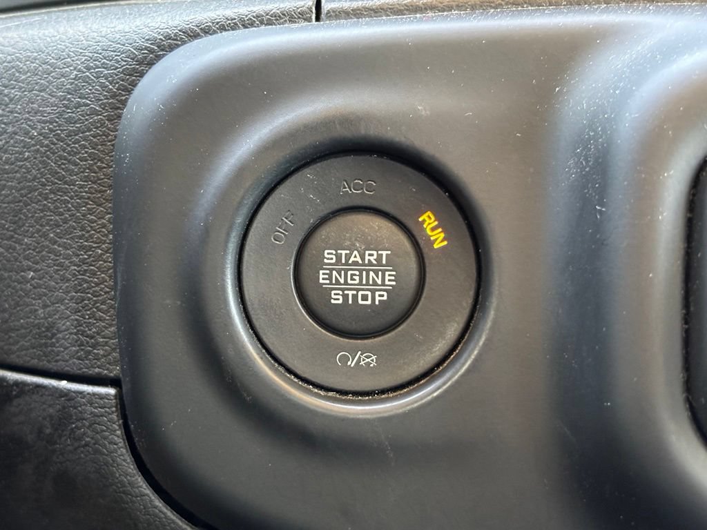 Used 2018 Jeep Wrangler Unlimited Sport AWD/4WD image 23