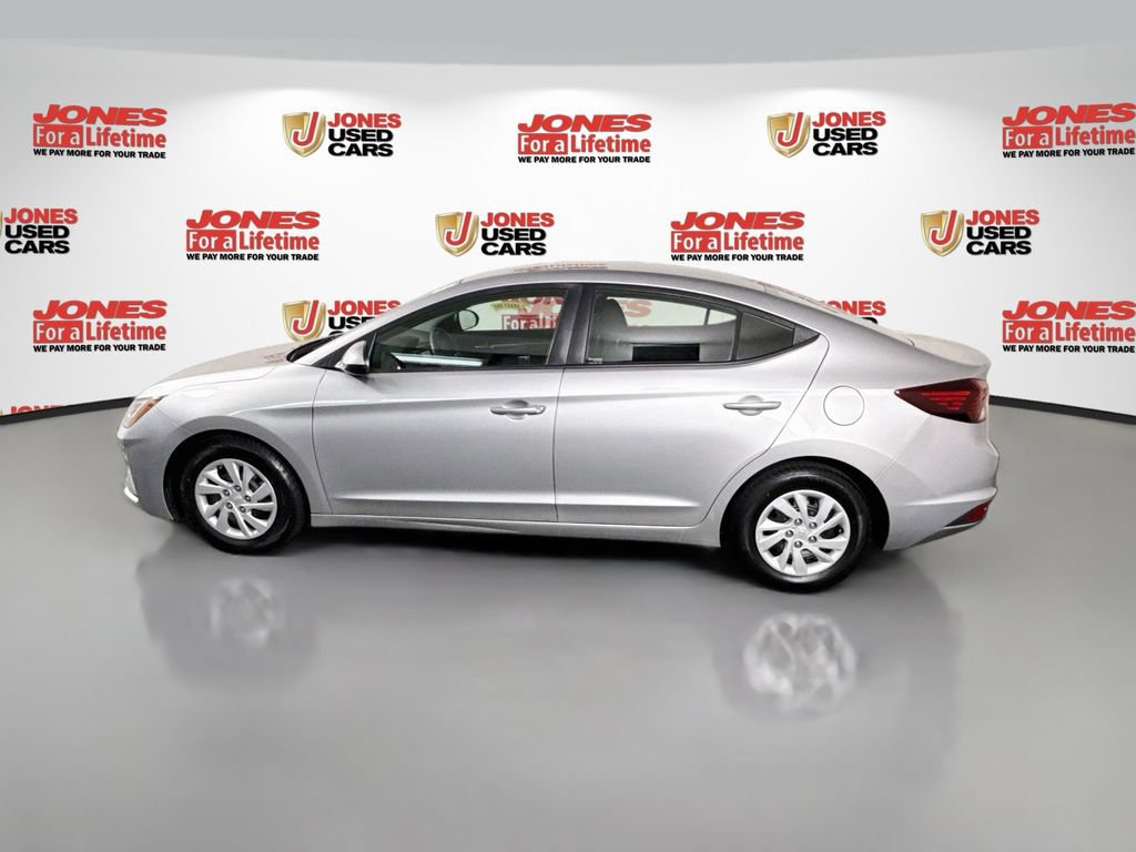 Used 2020 Hyundai Elantra SE w/ Cargo Package (C1) FWD image 12