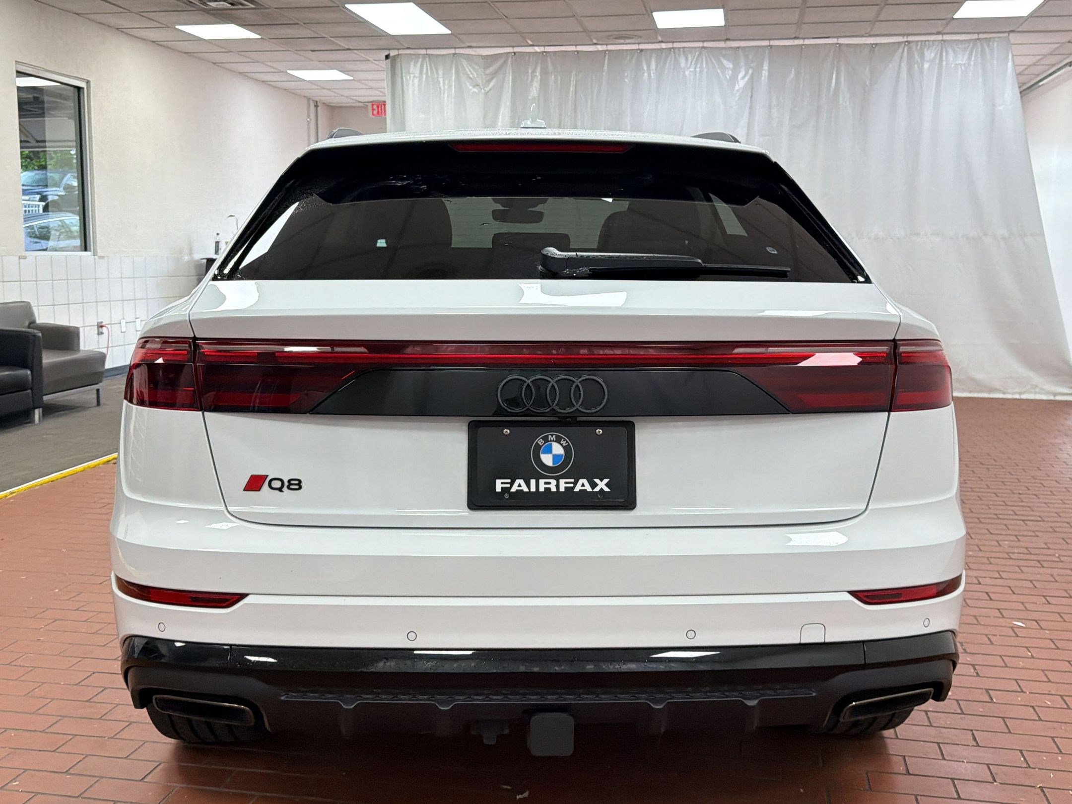 Used 2024 Audi Q8 Prestige image 10