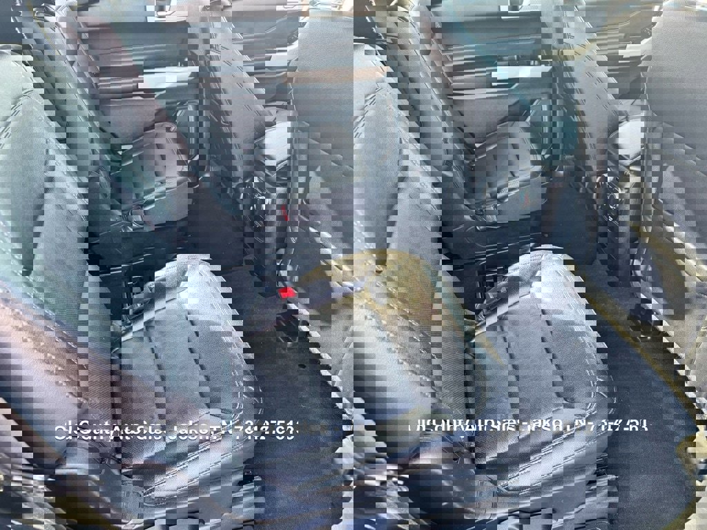 Used 2021 Ford Explorer Limited w/ Equipment Group 301A image 14