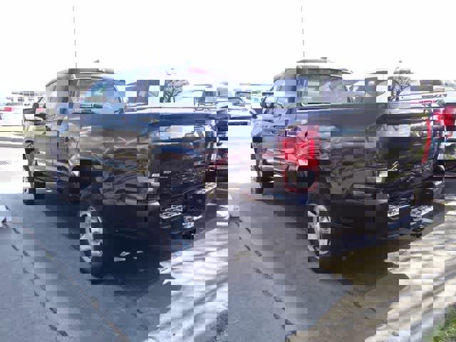 Used 2023 Toyota Tacoma SR image 6