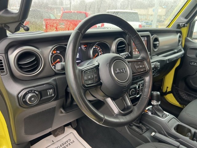 Used 2023 Jeep Wrangler Willys image 7