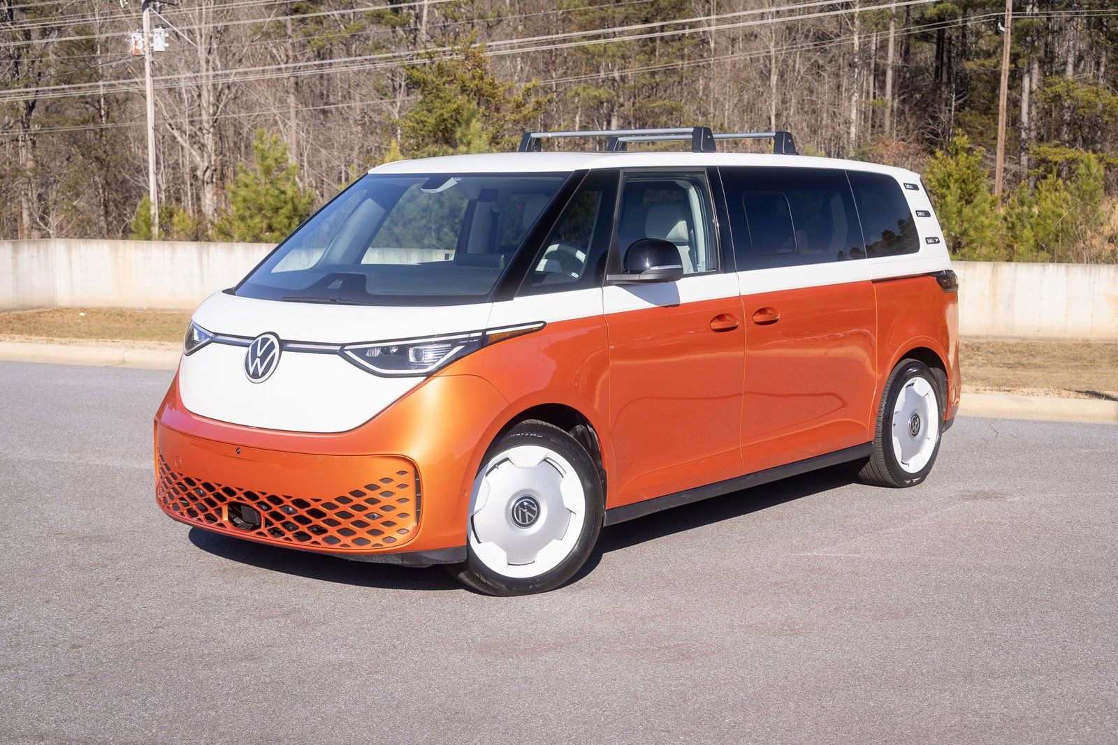 Used 2025 Volkswagen ID. Buzz 1st Edition image 3