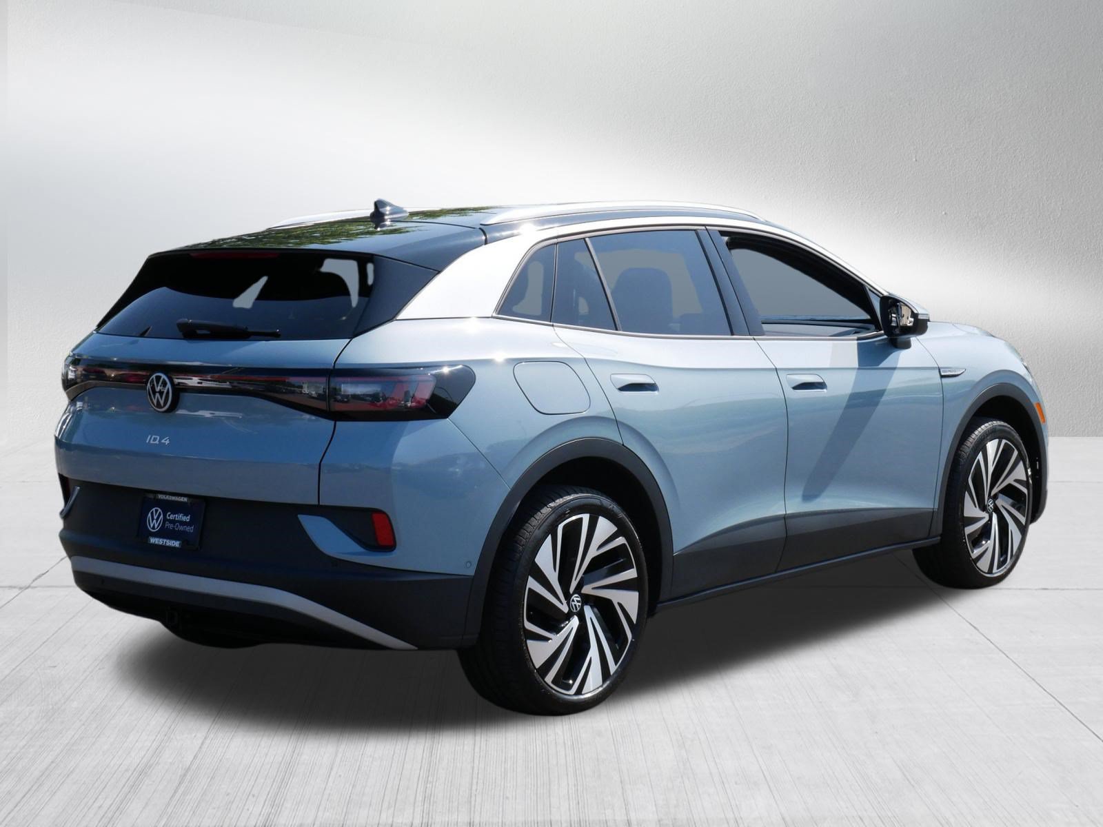 Certified 2025 Volkswagen ID.4 Pro S Plus AWD/4WD image 7