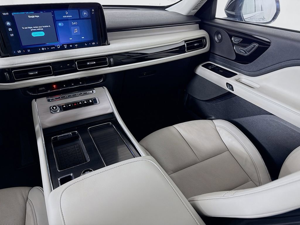 Used 2025 Lincoln Aviator Reserve w/ Illumination Package RWD image 25