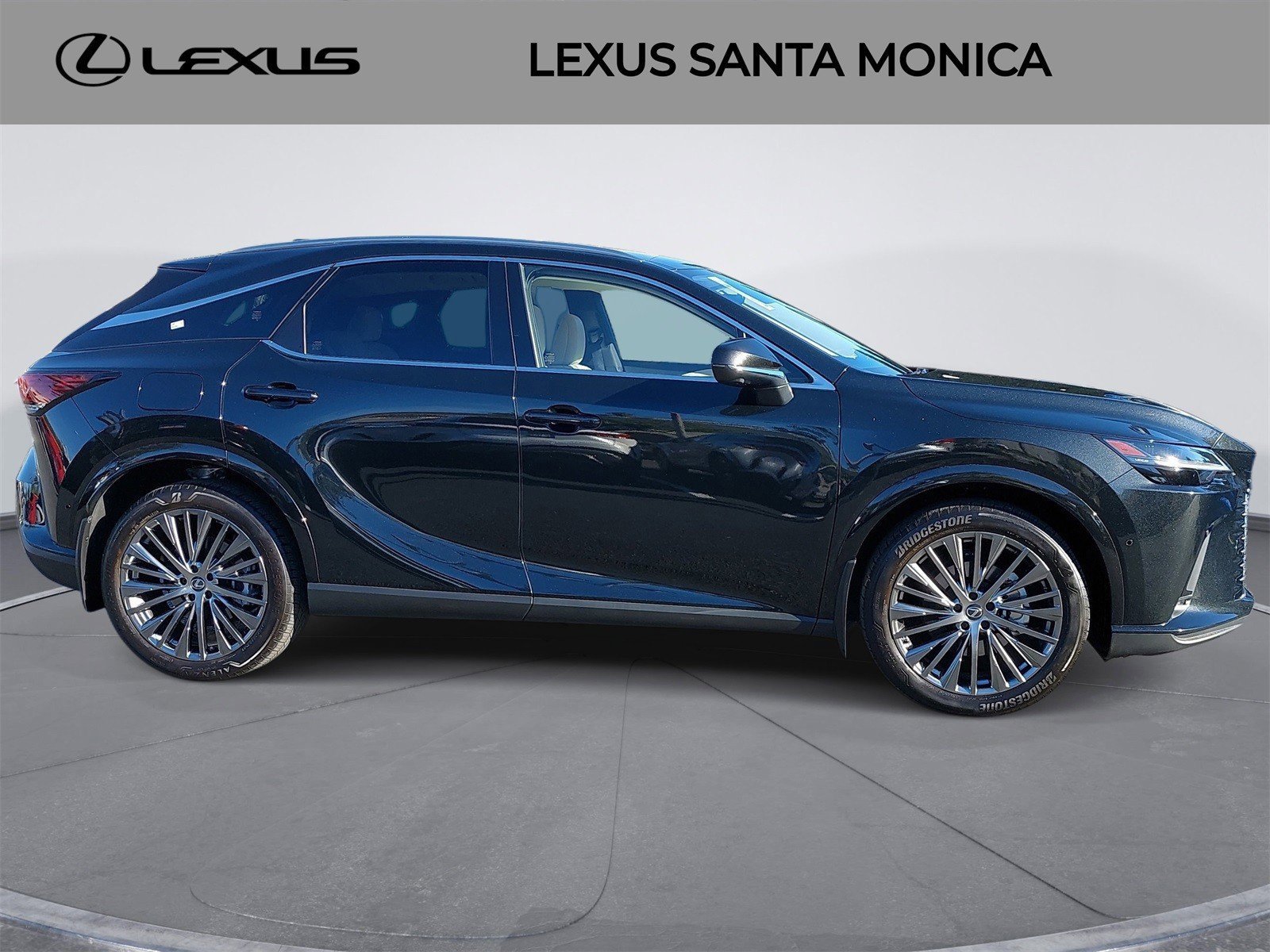 Used 2025 Lexus RX 450h AWD w/ Convenience Package image 4