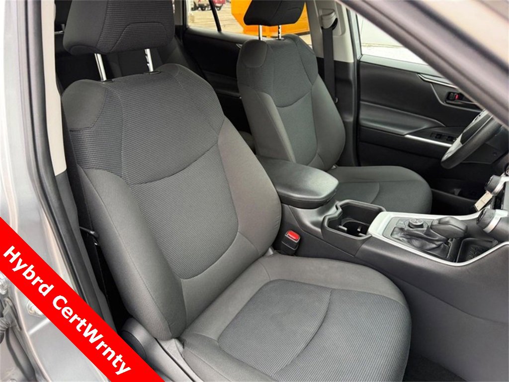 Used 2024 Toyota RAV4 LE image 11