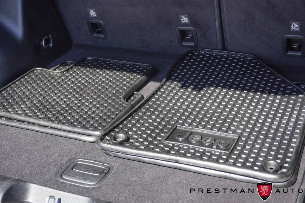 Used 2019 Jeep Cherokee Trailhawk w/ Cold Weather Group image 40