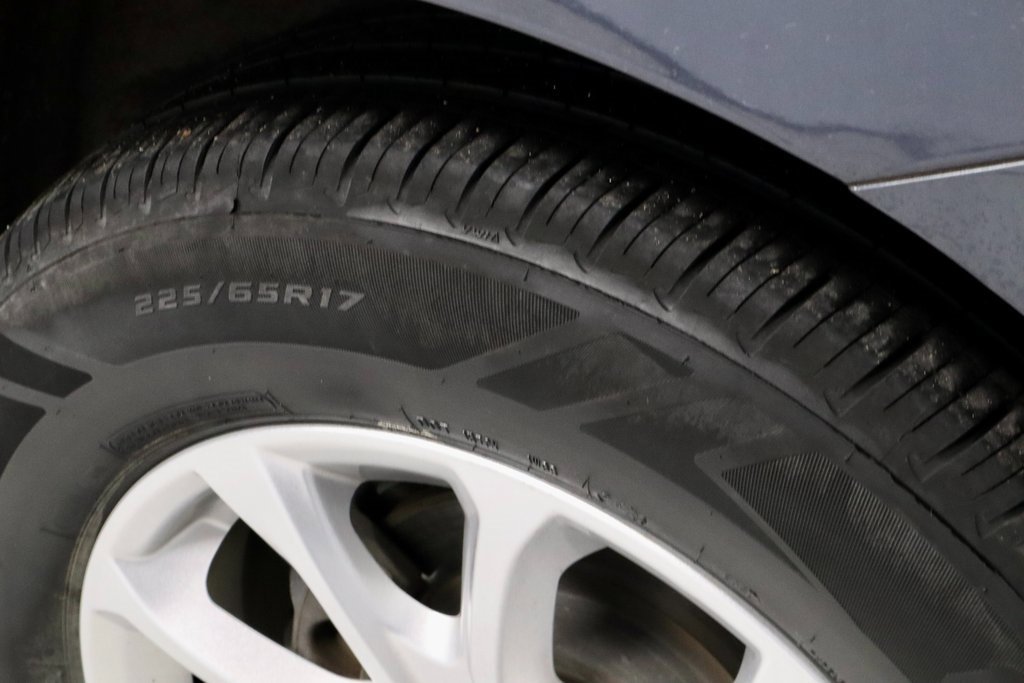 Used 2019 Chevrolet Equinox LT image 20