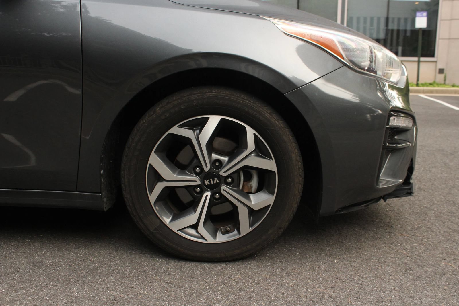 Used 2021 Kia Forte LXS FWD image 4