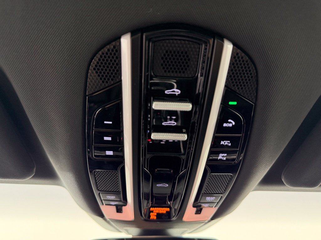 Certified 2023 Porsche Panamera 4 Platinum Edition AWD/4WD image 32