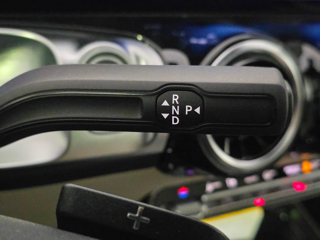 New 2025 Mercedes-Benz GLB 250 4MATIC image 20