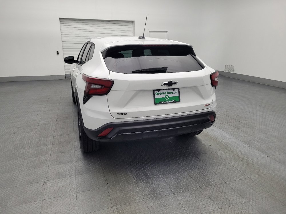 Used 2024 Chevrolet Trax RS w/ Driver Confidence Package image 6