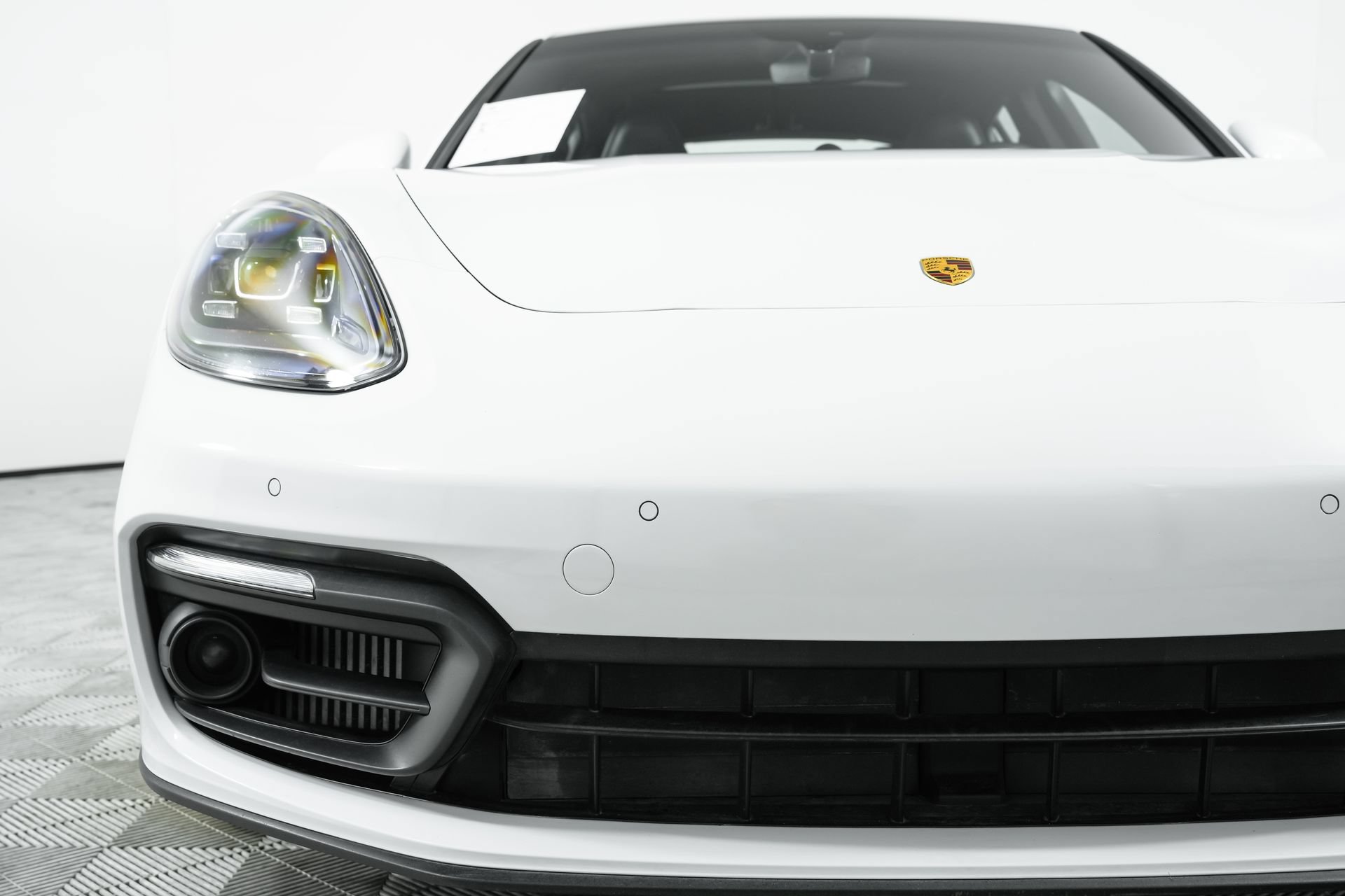 Used 2023 Porsche Panamera Platinum Edition RWD image 52