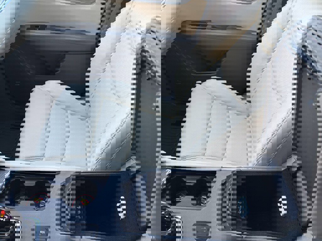 Used 2017 Cadillac XT5 Luxury w/ Driver Awareness Package image 25