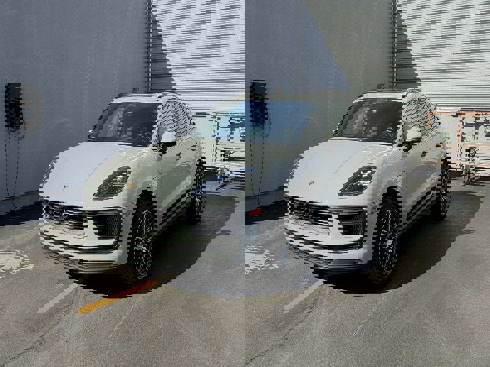 Certified 2023 Porsche Macan S image 38