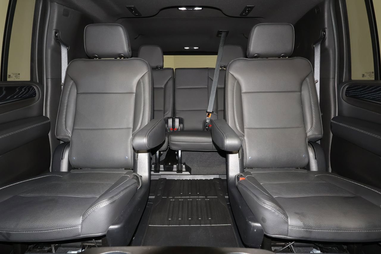 Certified 2023 GMC Yukon XL Denali w/ Advanced Technology Package AWD/4WD image 35