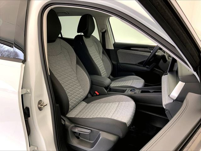 Certified 2025 Volkswagen Tiguan S w/ 18" Wheel Package image 7