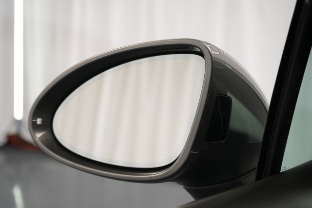 Used 2016 Porsche Cayenne image 22