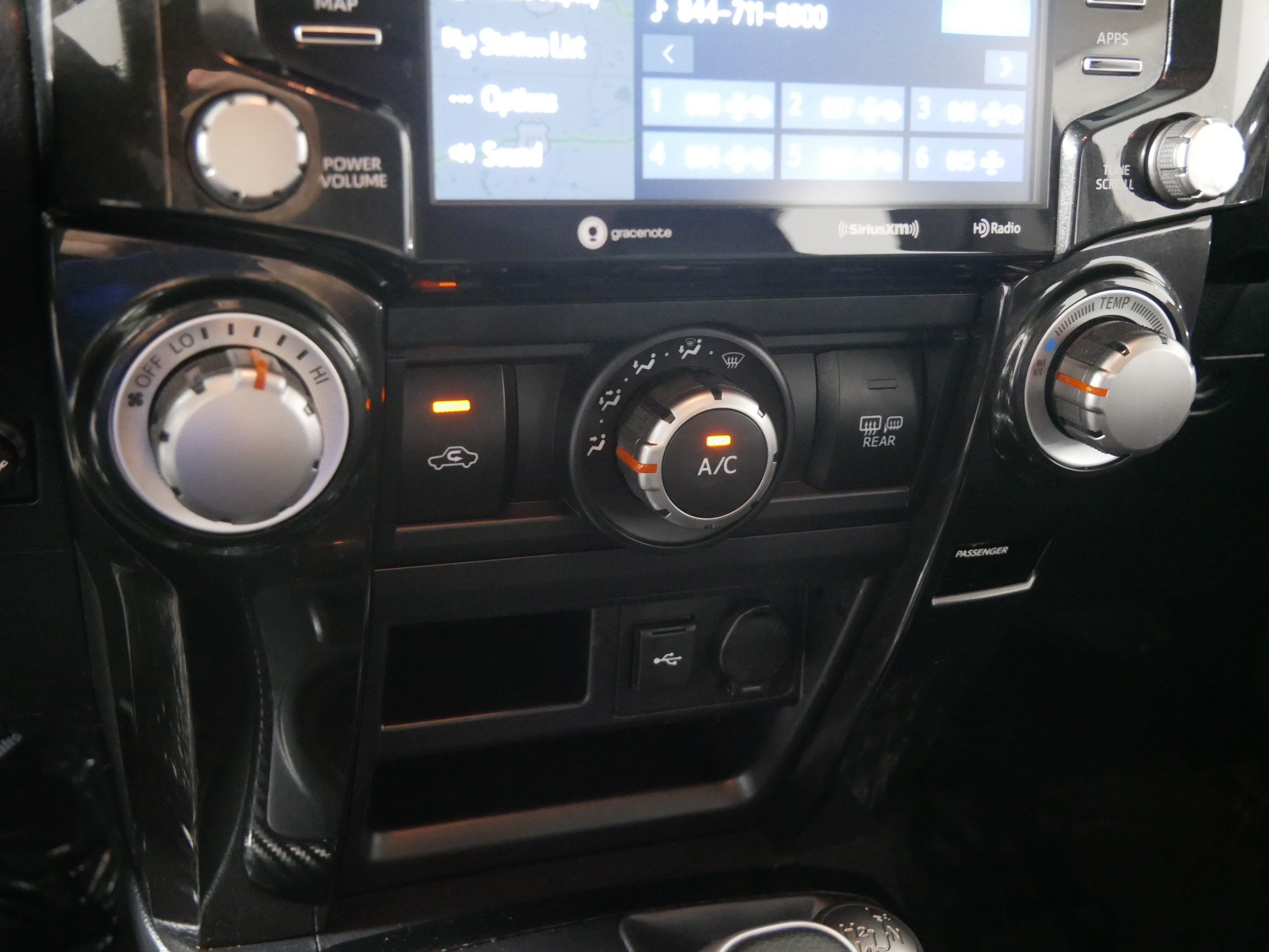 Used 2022 Toyota 4Runner TRD Off-Road Premium w/ TRD Black Wheel Package (TMS) AWD/4WD image 23