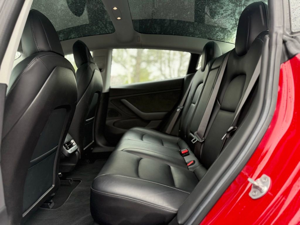 Used 2018 Tesla Model 3 Long Range AWD/4WD image 14