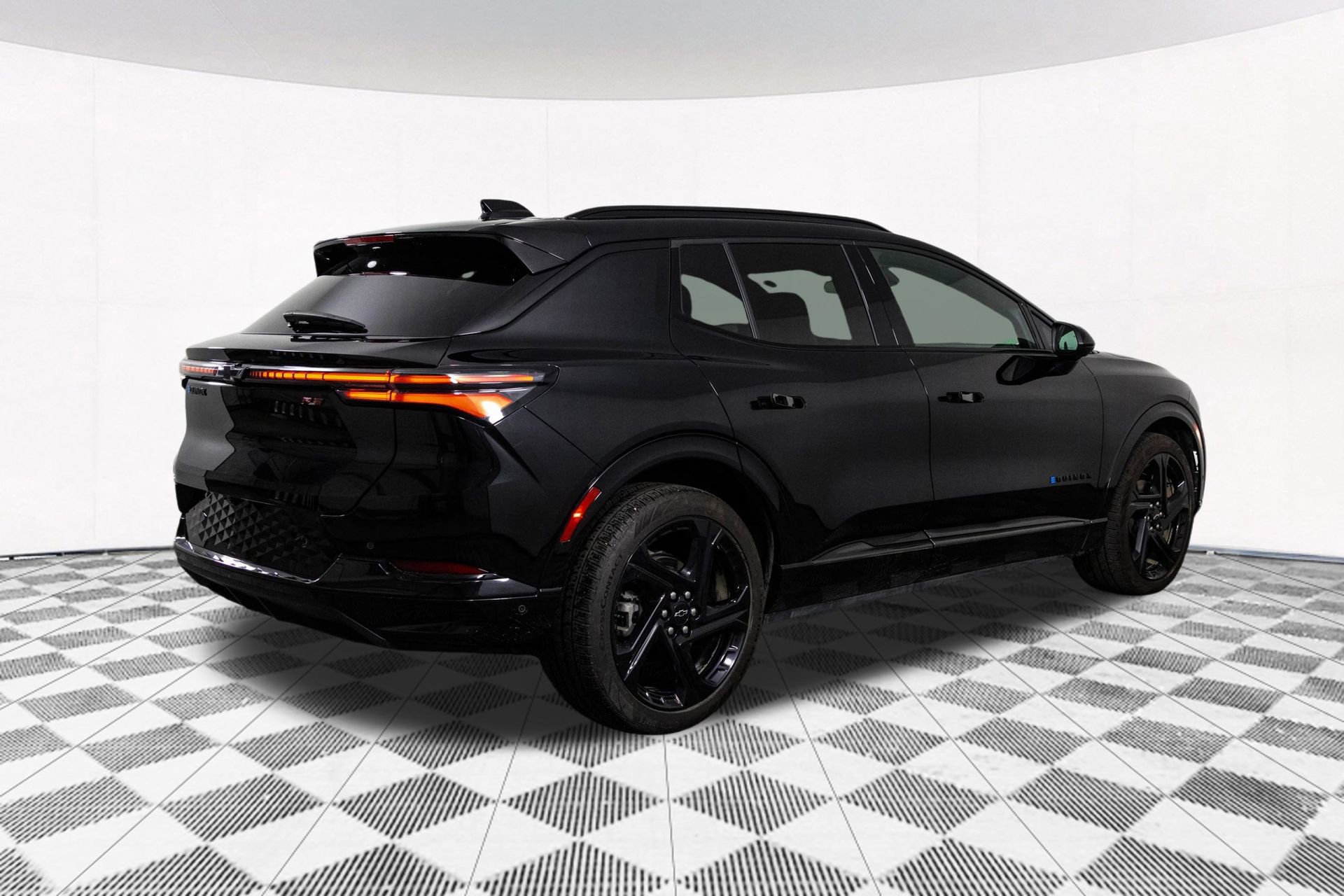 Certified 2024 Chevrolet Equinox EV RS FWD image 16