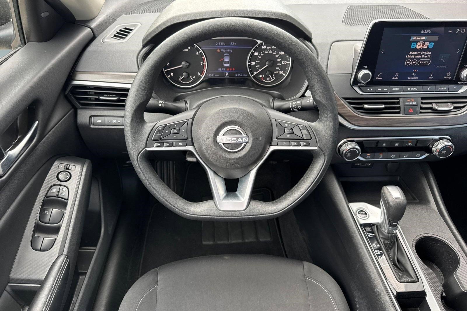 Used 2025 Nissan Altima 2.5 SV image 29