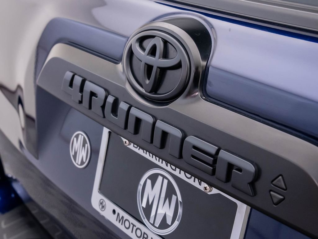 Used 2022 Toyota 4Runner TRD Off-Road Premium image 33