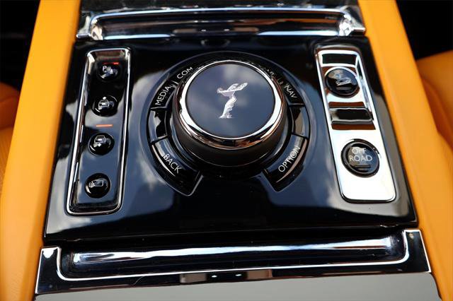 Certified 2023 Rolls-Royce Cullinan Black Badge image 31