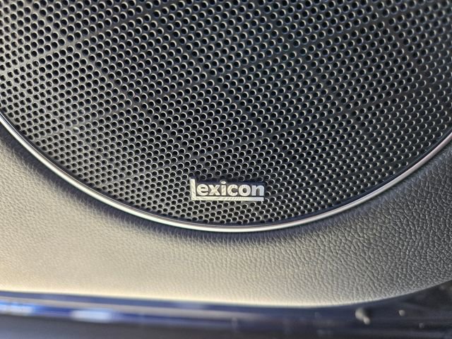 Used 2022 Genesis GV70 2.5T w/ Select Package image 16