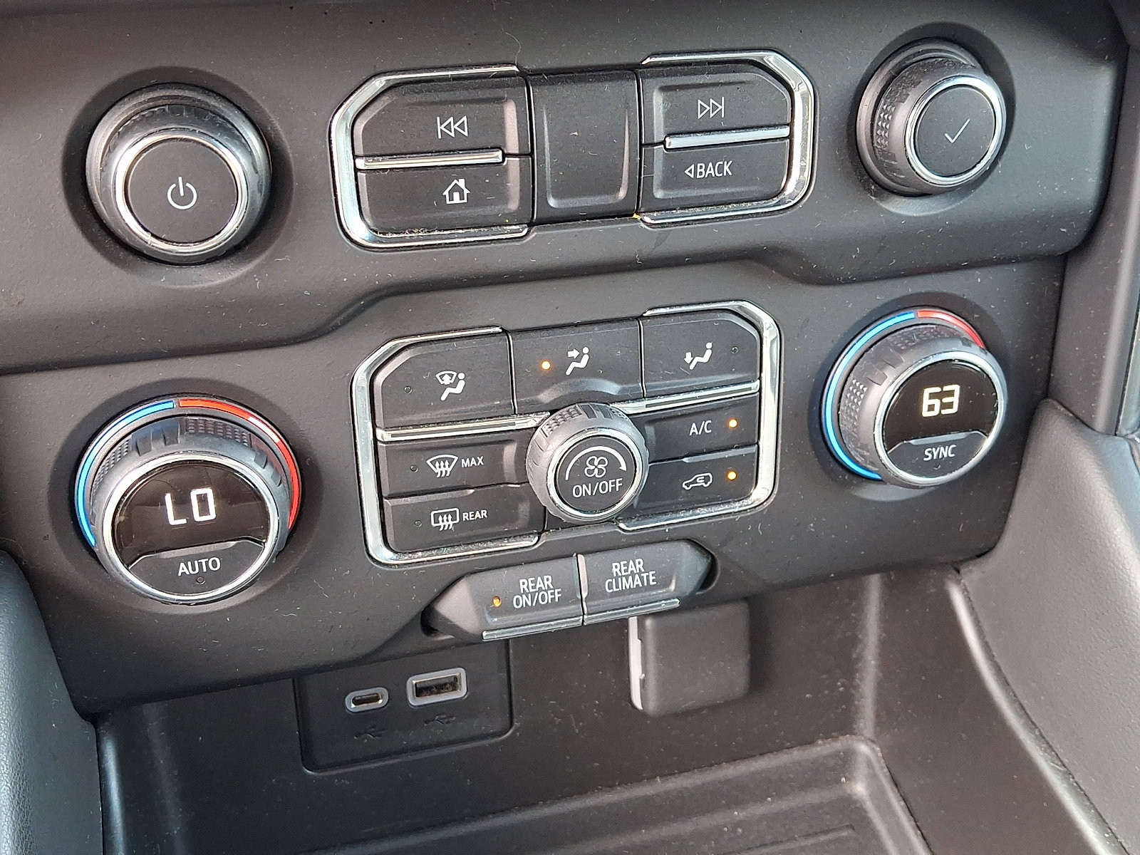 Certified 2021 Chevrolet Tahoe LS AWD/4WD image 18