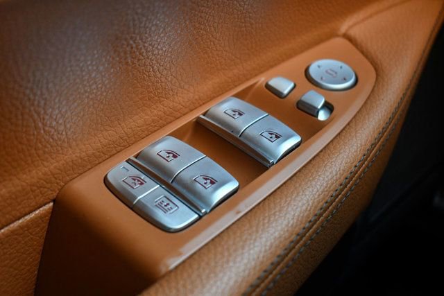 Used 2018 BMW 740i xDrive image 17