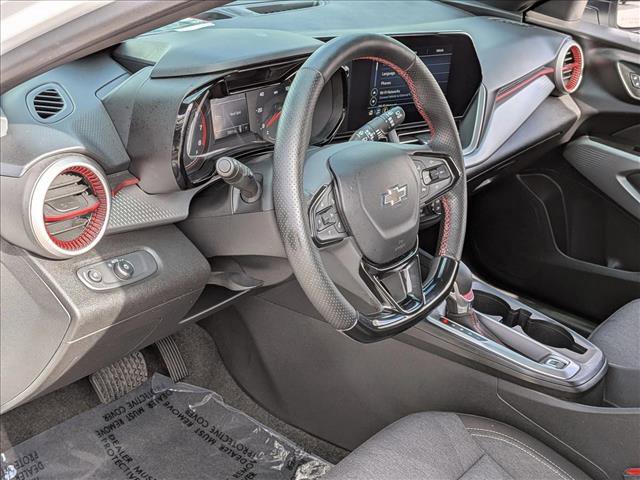 Used 2024 Chevrolet Trax RS w/ Sunroof Package image 10