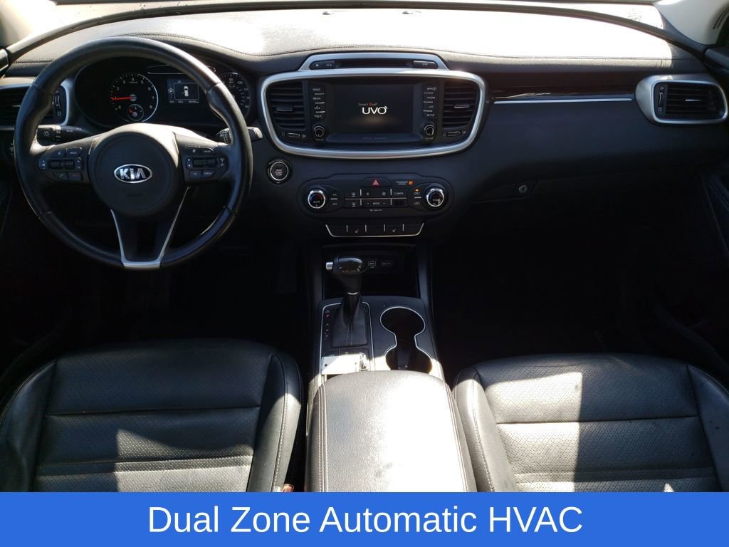 Used 2017 Kia Sorento LX w/ LX Convenience Package image 11