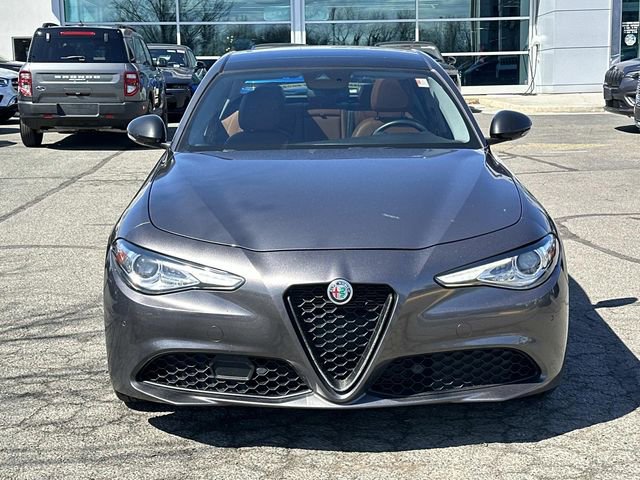 Used 2021 Alfa Romeo Giulia Sprint w/ Nero Edizione image 6