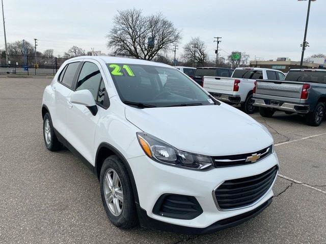 Used 2021 Chevrolet Trax LS w/ Tint and Cruise Package FWD image 49
